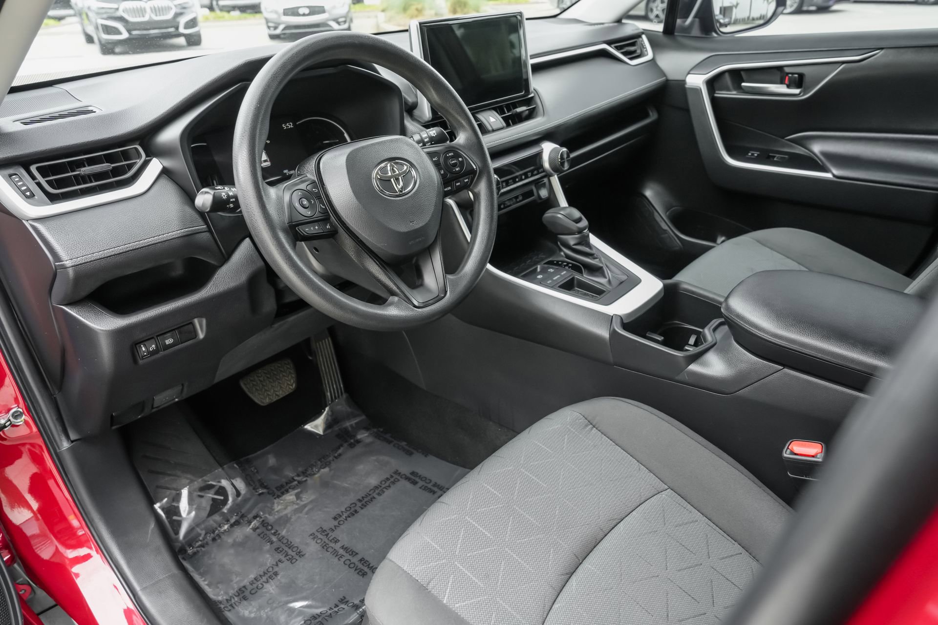 Used 2023 Toyota RAV4 XLE image 6