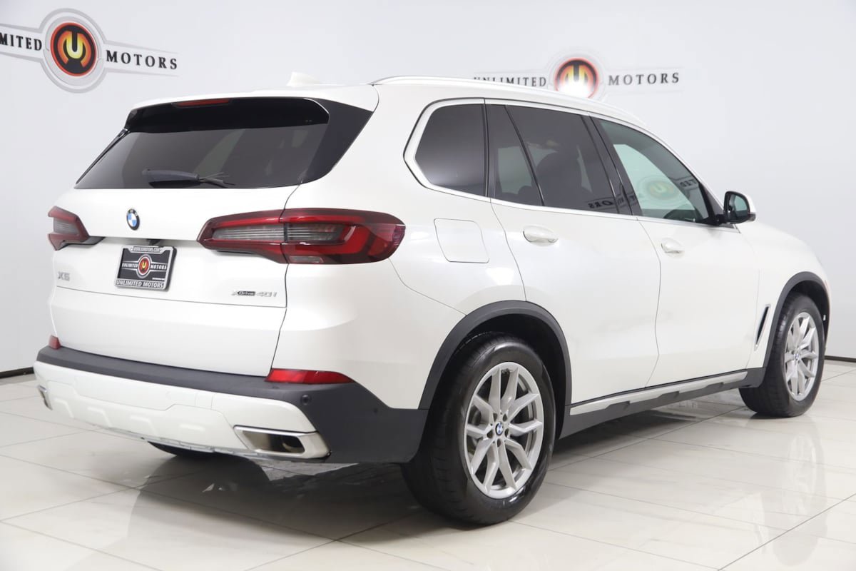 Used 2023 BMW X5 xDrive40i w/ Premium Package AWD/4WD image 3