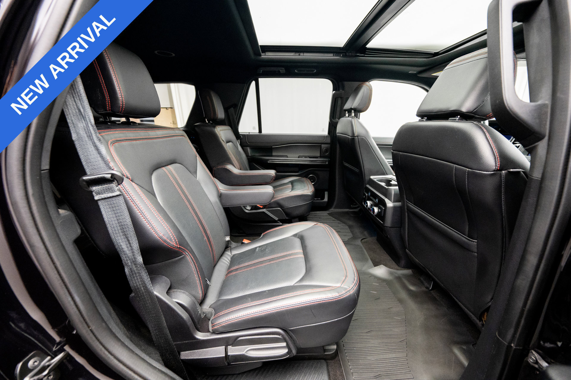 Used 2021 Ford Expedition Limited AWD/4WD image 17