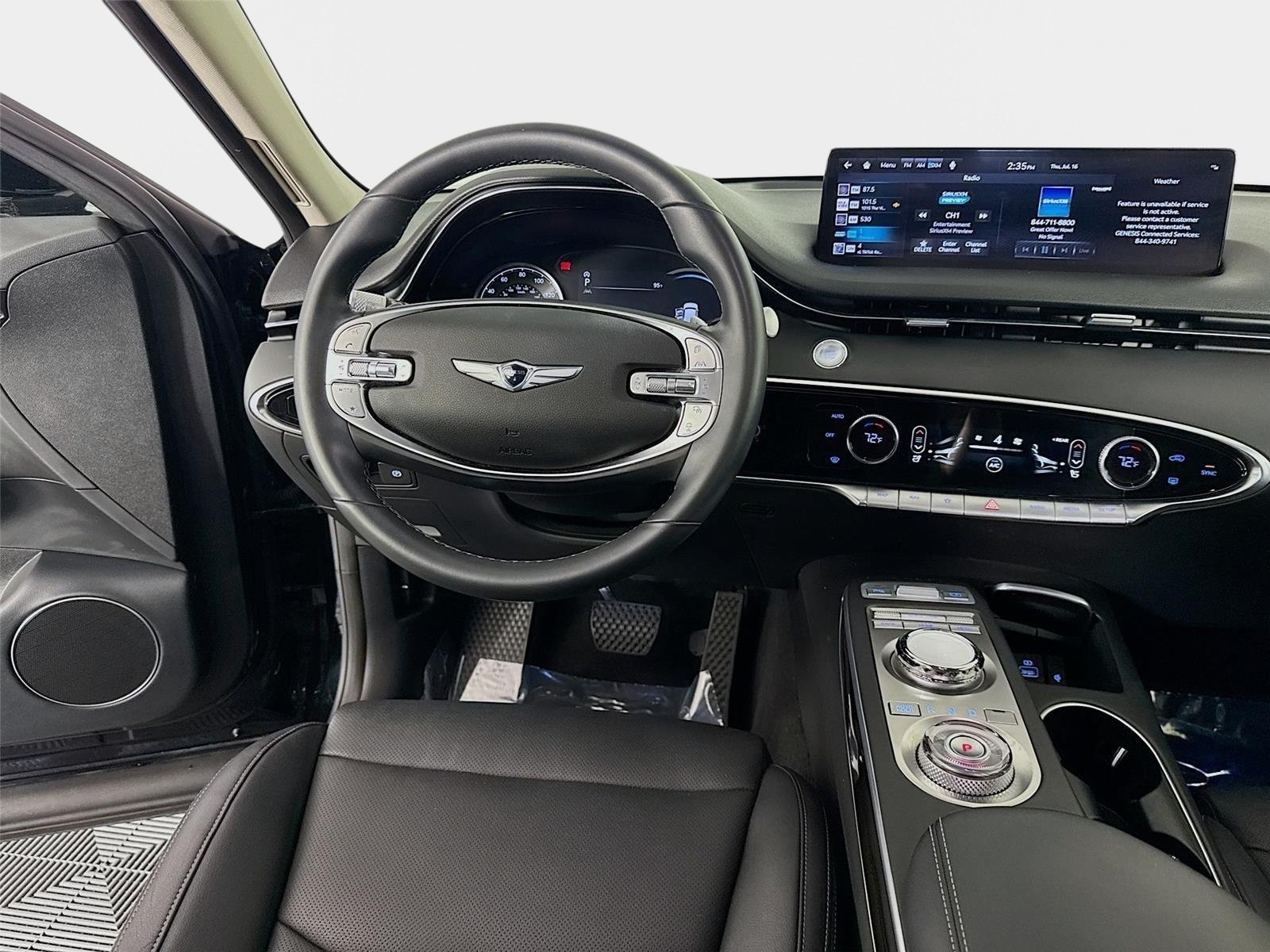 Certified 2022 Genesis GV70 2.5T AWD/4WD image 23