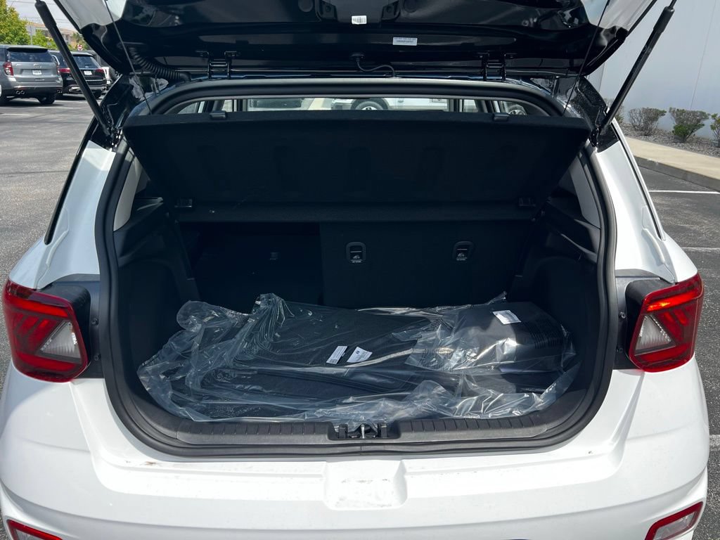 New 2026 Hyundai Venue SEL FWD image 10