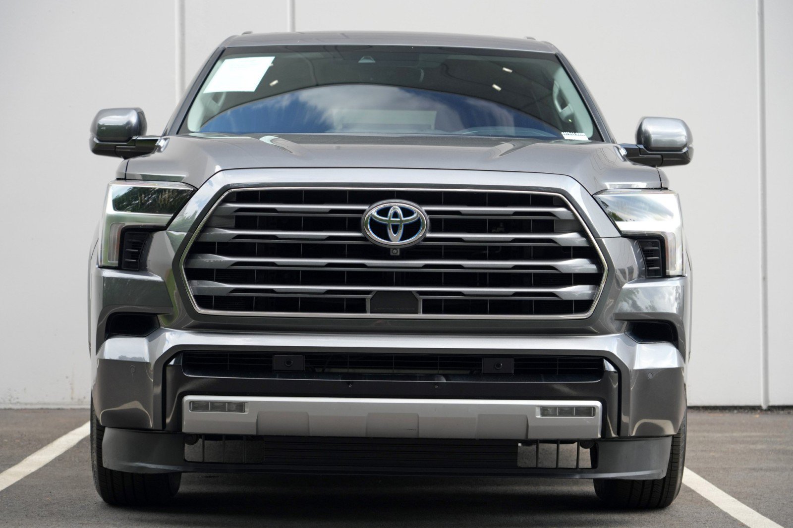Used 2023 Toyota Sequoia Limited AWD/4WD image 7
