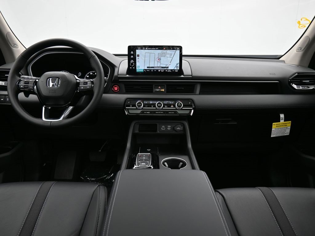 New 2025 Honda Pilot Touring image 44