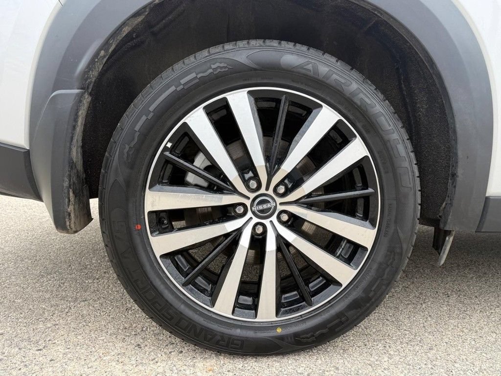 Used 2023 Nissan Pathfinder Platinum AWD/4WD image 9