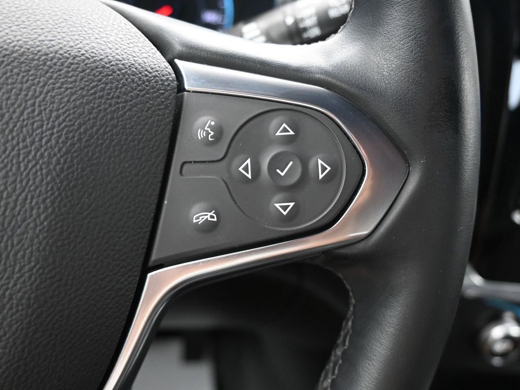 Used 2023 Chevrolet Traverse LT image 33