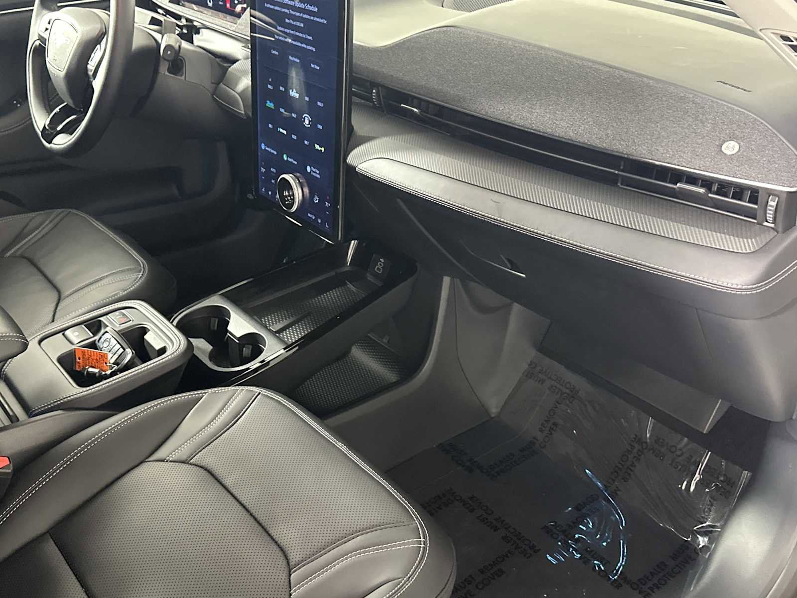 Used 2025 Ford Mustang Mach-E Premium AWD/4WD image 16