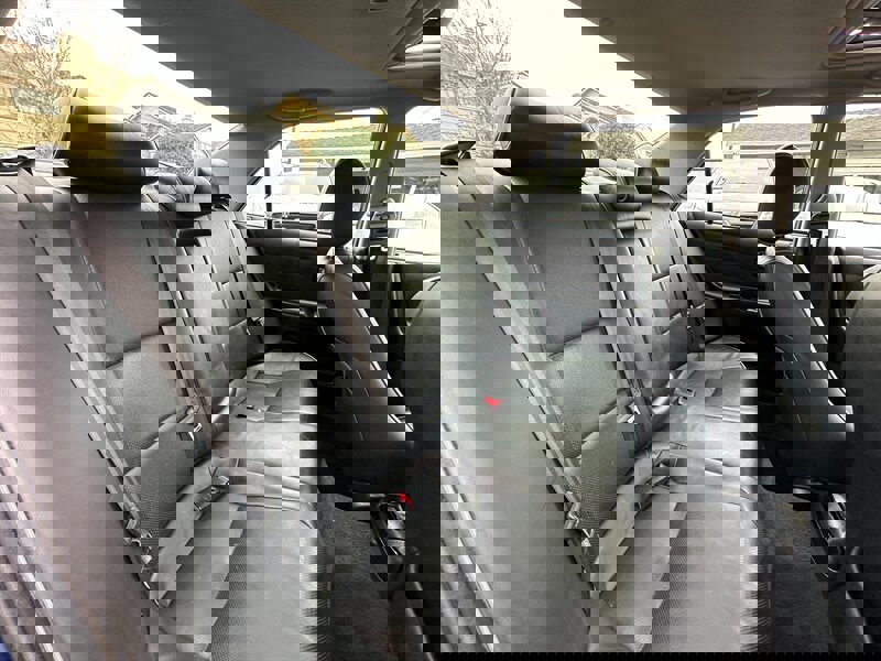 Used 2002 Lexus IS 300 RWD image 23