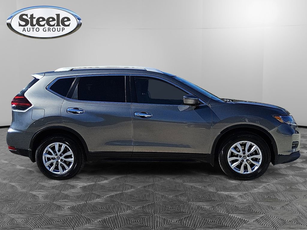 Used 2019 Nissan Rogue SV image 6