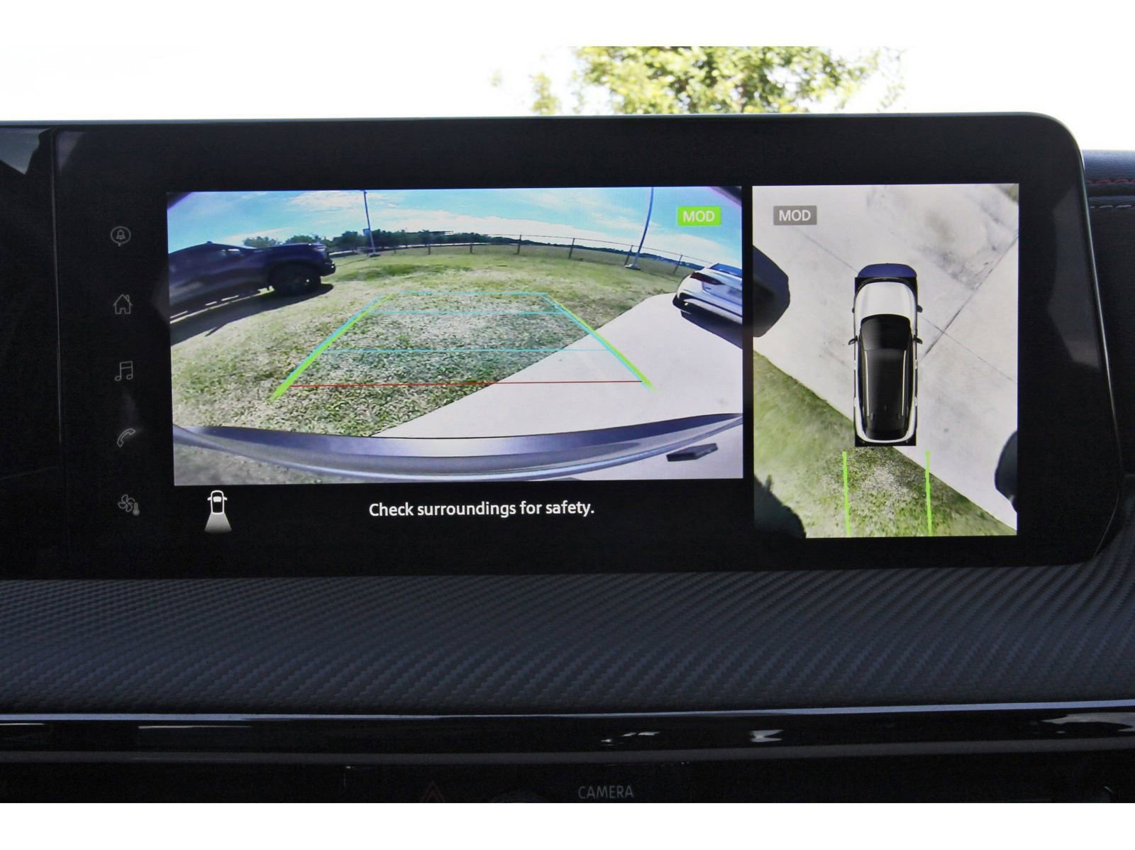 Certified 2025 Nissan Kicks SR FWD image 24