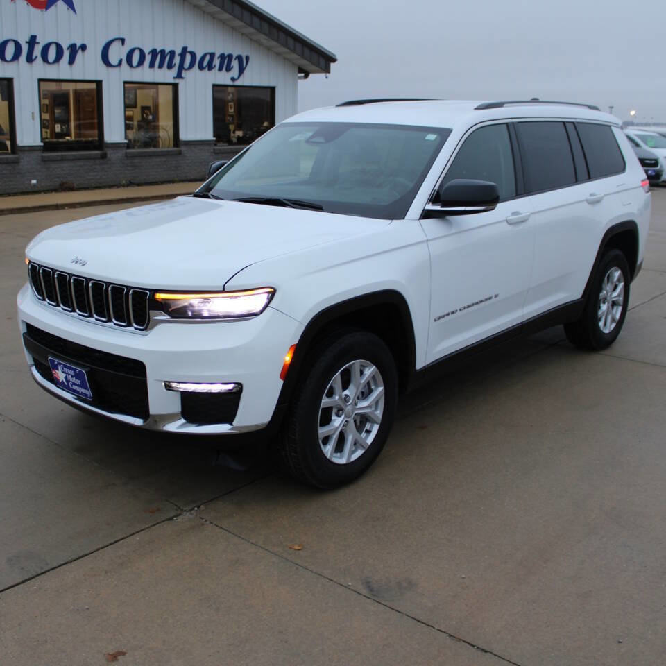 Used 2023 Jeep Grand Cherokee L Limited image 1