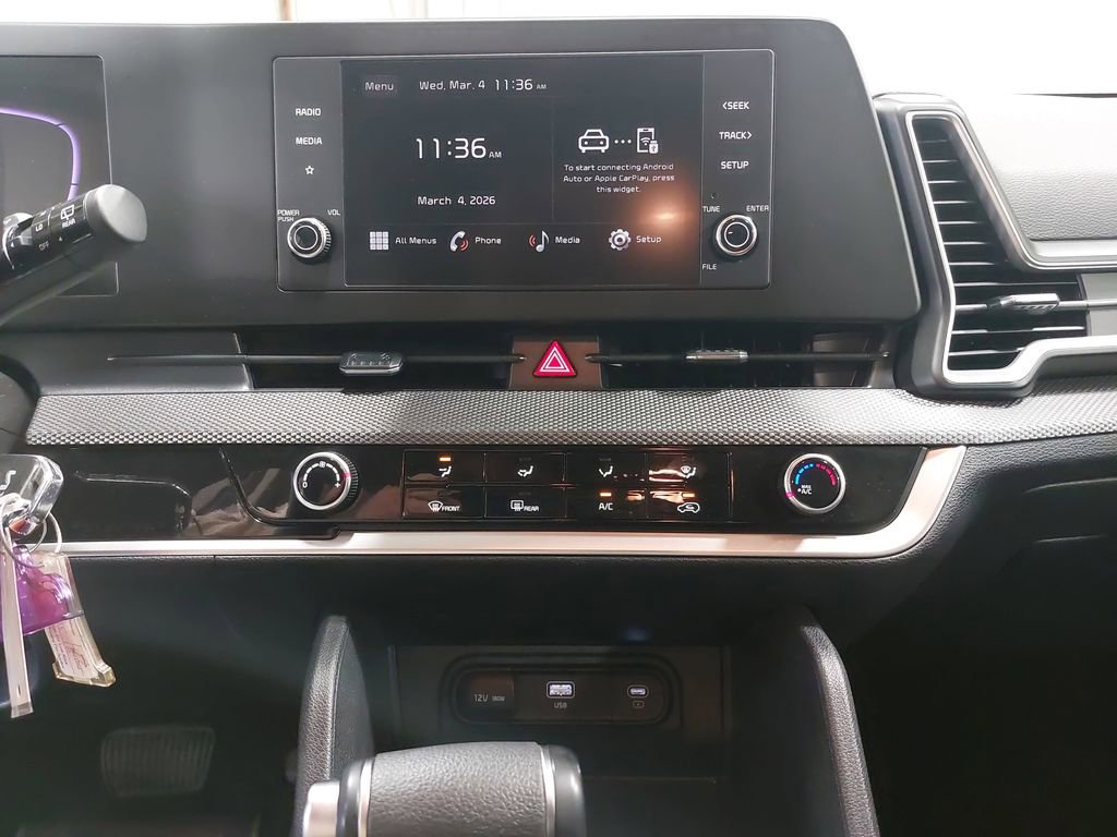 Used 2025 Kia Sportage LX image 19