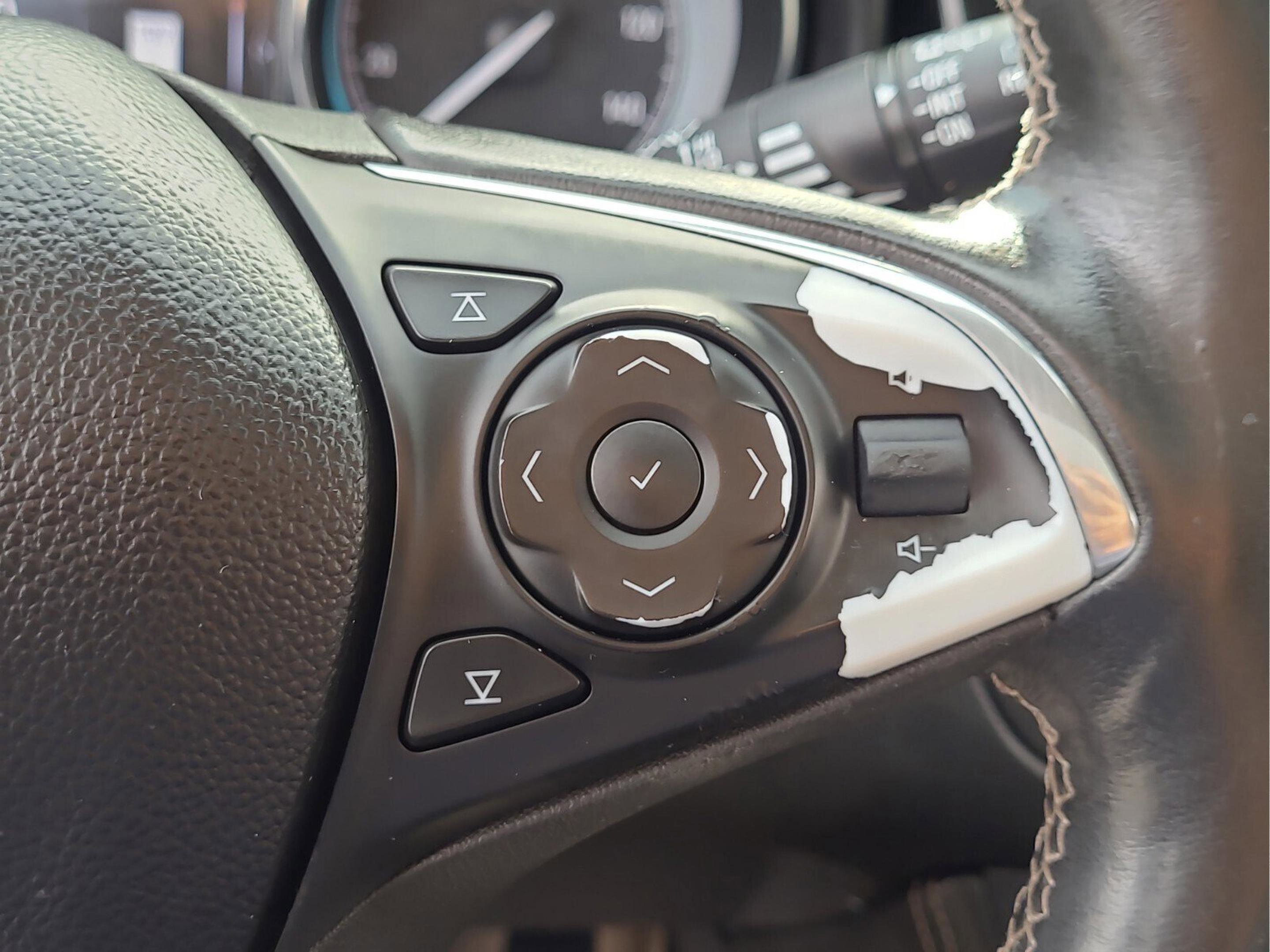 Used 2017 Buick Envision Essence image 23