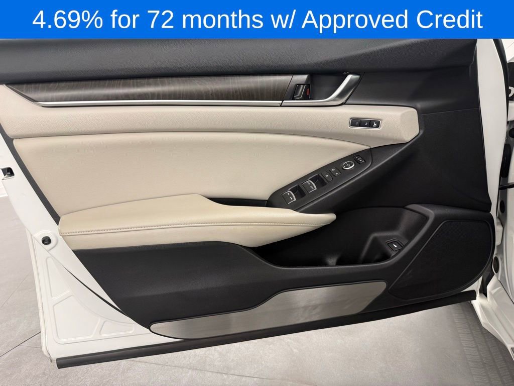 Used 2019 Honda Accord Touring image 29