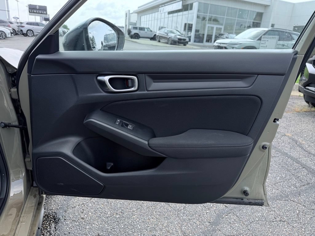 Used 2025 Honda Civic Sport image 12