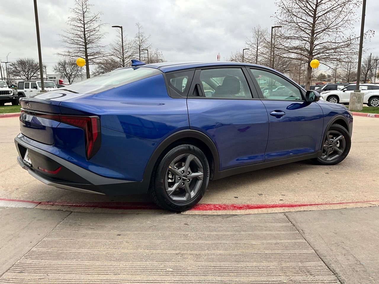 Used 2025 Kia K4 LXS image 6