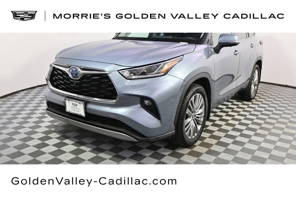 Used 2023 Toyota Highlander Platinum image 1