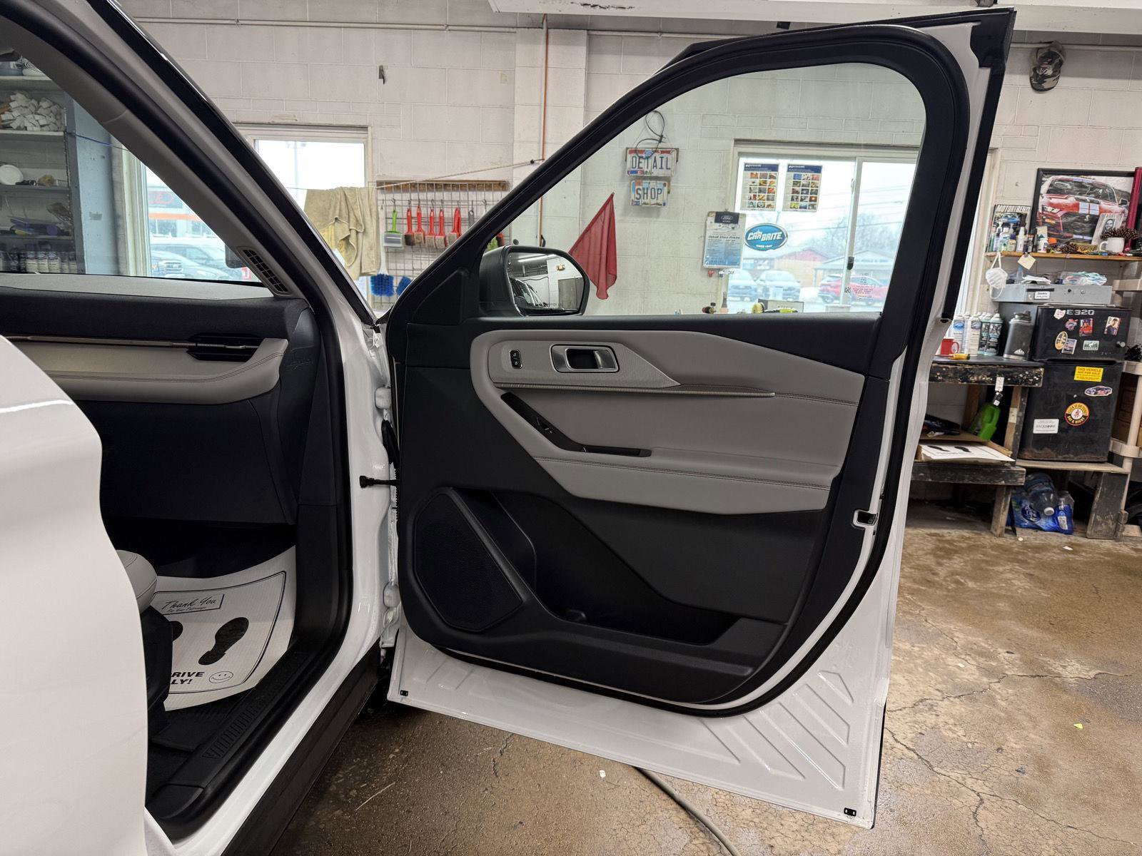 New 2026 Ford Explorer Active w/ Active Comfort Package image 28