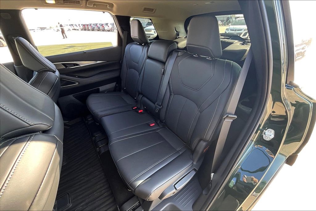 New 2026 INFINITI QX60 Luxe w/ Cargo Package image 10