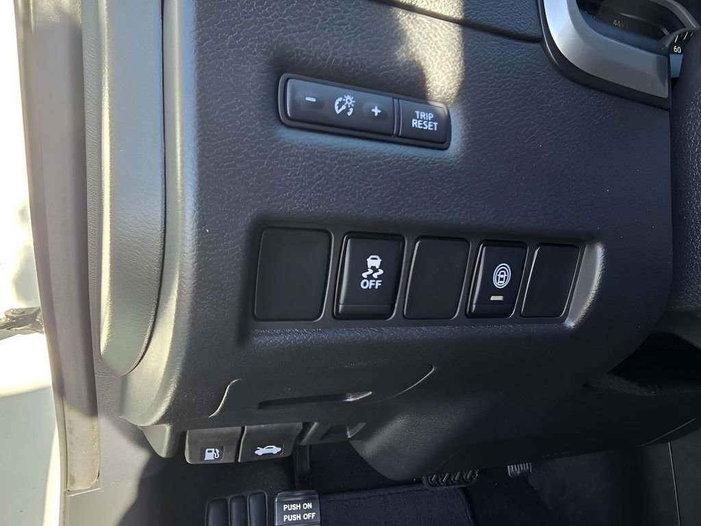 Used 2024 Nissan Murano SV image 18