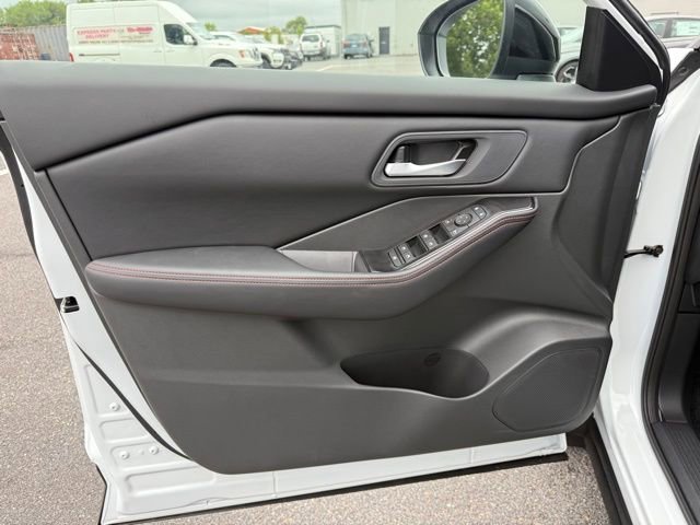 New 2026 Nissan Rogue SV image 10