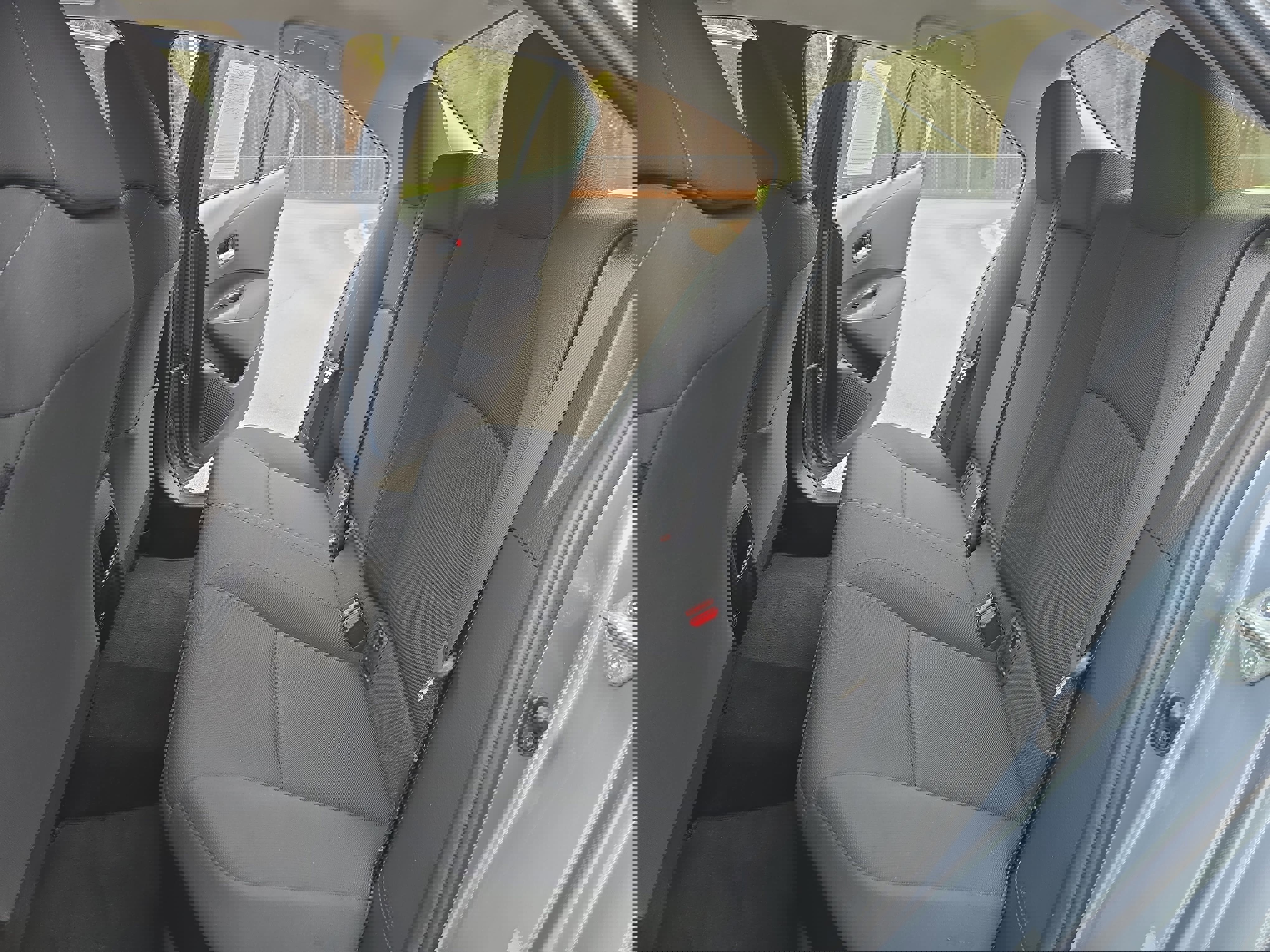 Used 2021 Toyota Corolla LE image 14