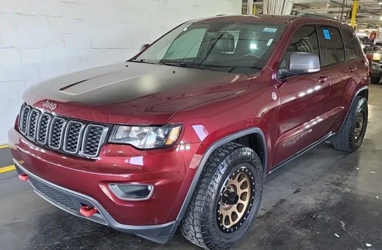 Used 2018 Jeep Grand Cherokee Trailhawk AWD/4WD image 2