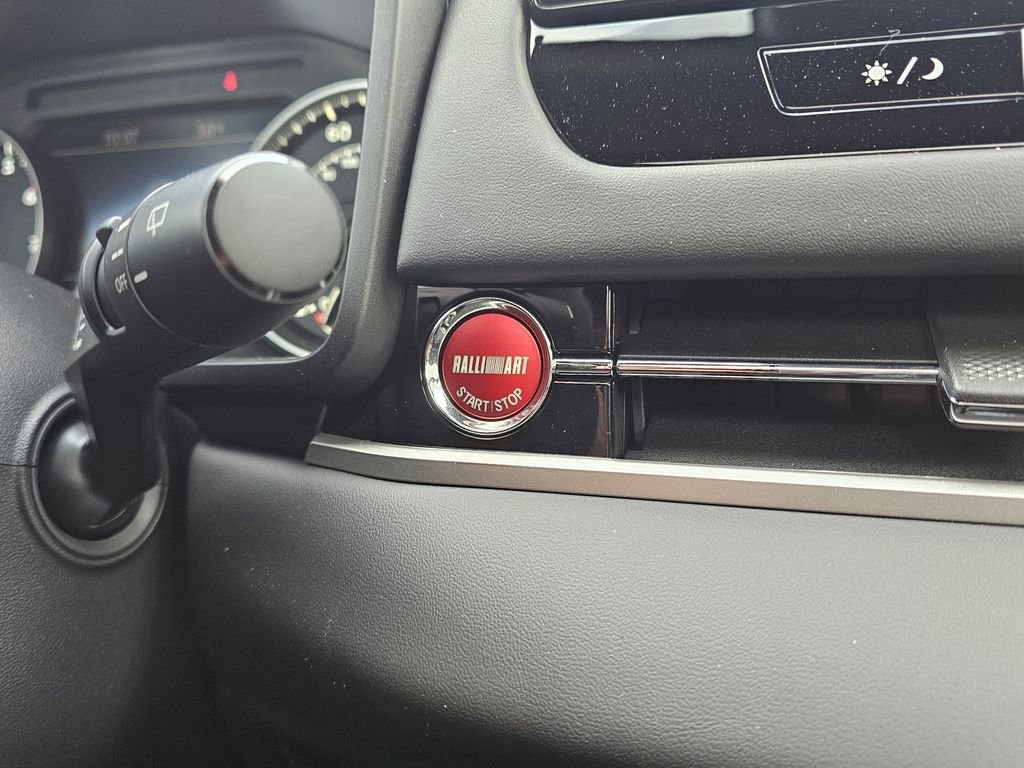 New 2026 Mitsubishi Outlander AWD image 25
