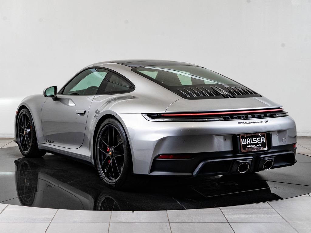 Certified 2025 Porsche 911 Carrera GTS RWD image 3