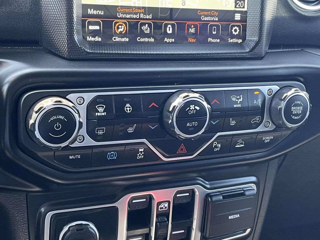 Used 2023 Jeep Wrangler Unlimited Sahara w/ Cold Weather Group AWD/4WD image 37