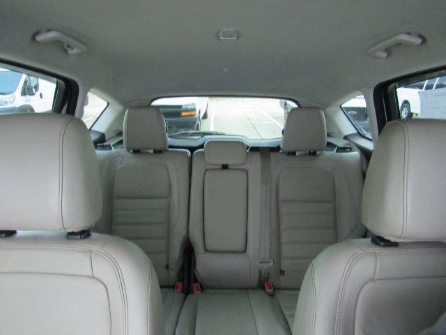 Used 2017 Ford C-MAX Titanium w/ Equipment Group 301A image 36