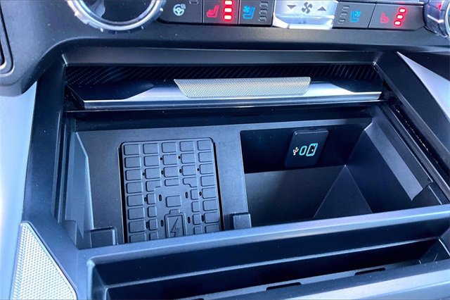 Used 2024 Ford F250 Limited w/ FX4 Off-Road Package image 23