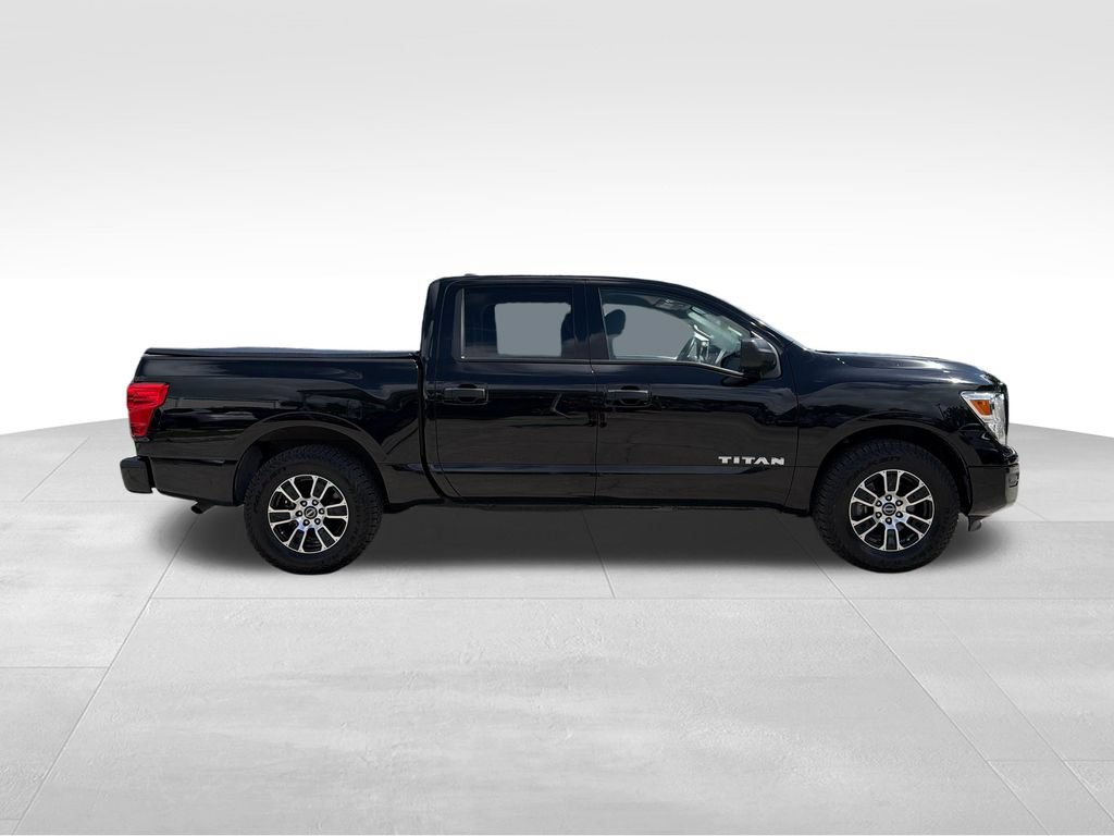 Used 2023 Nissan Titan SV RWD image 8
