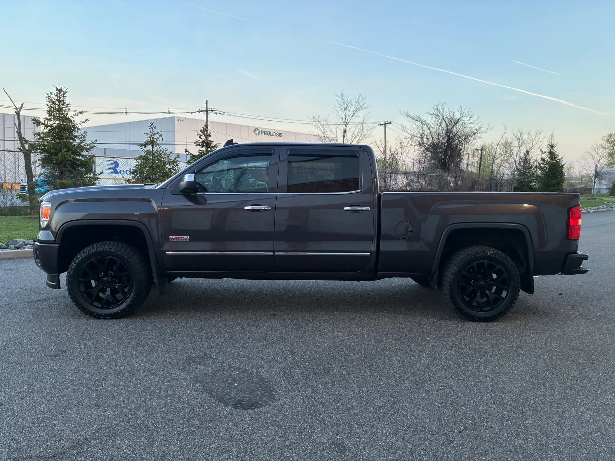 Used 2015 GMC Sierra 1500 SLE image 3