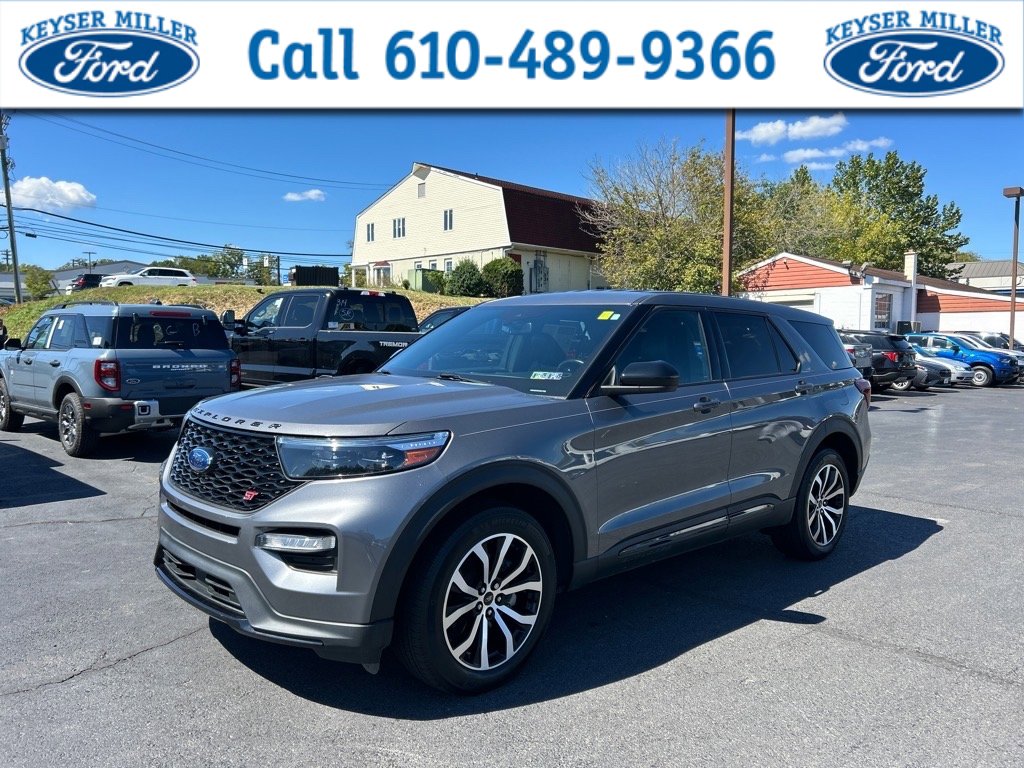 Used 2022 Ford Explorer ST image 1
