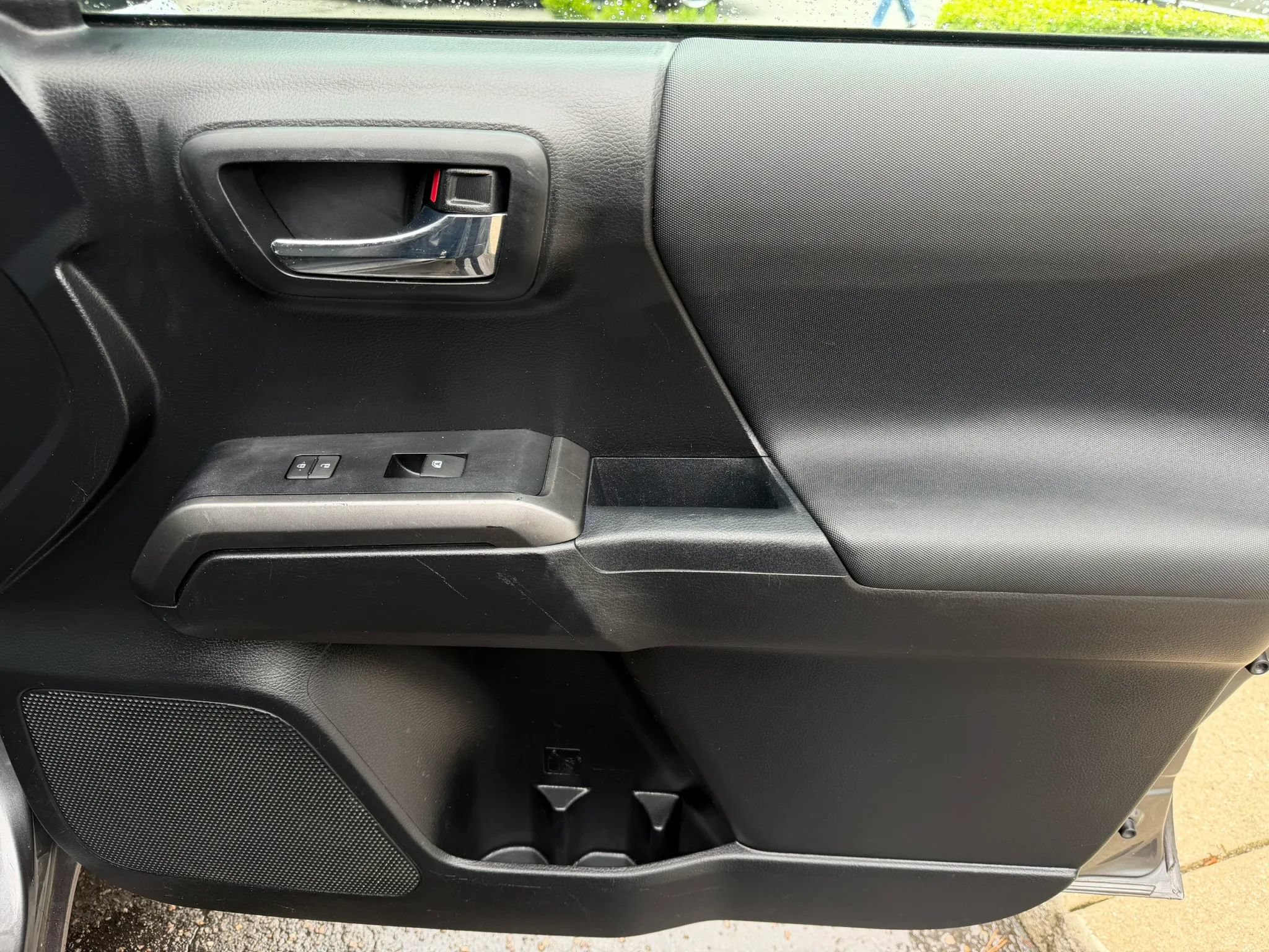 Used 2019 Toyota Tacoma TRD Off-Road RWD image 9