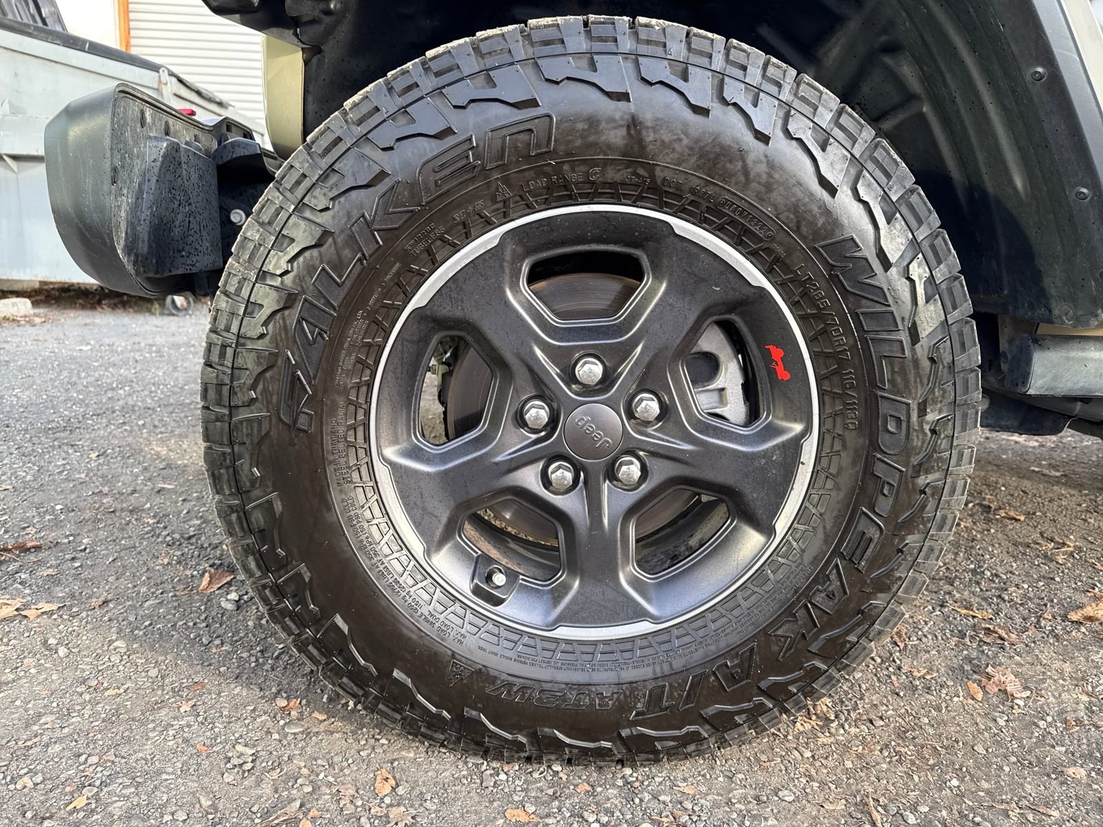 Used 2022 Jeep Gladiator Rubicon w/ LED Lighting Group image 27