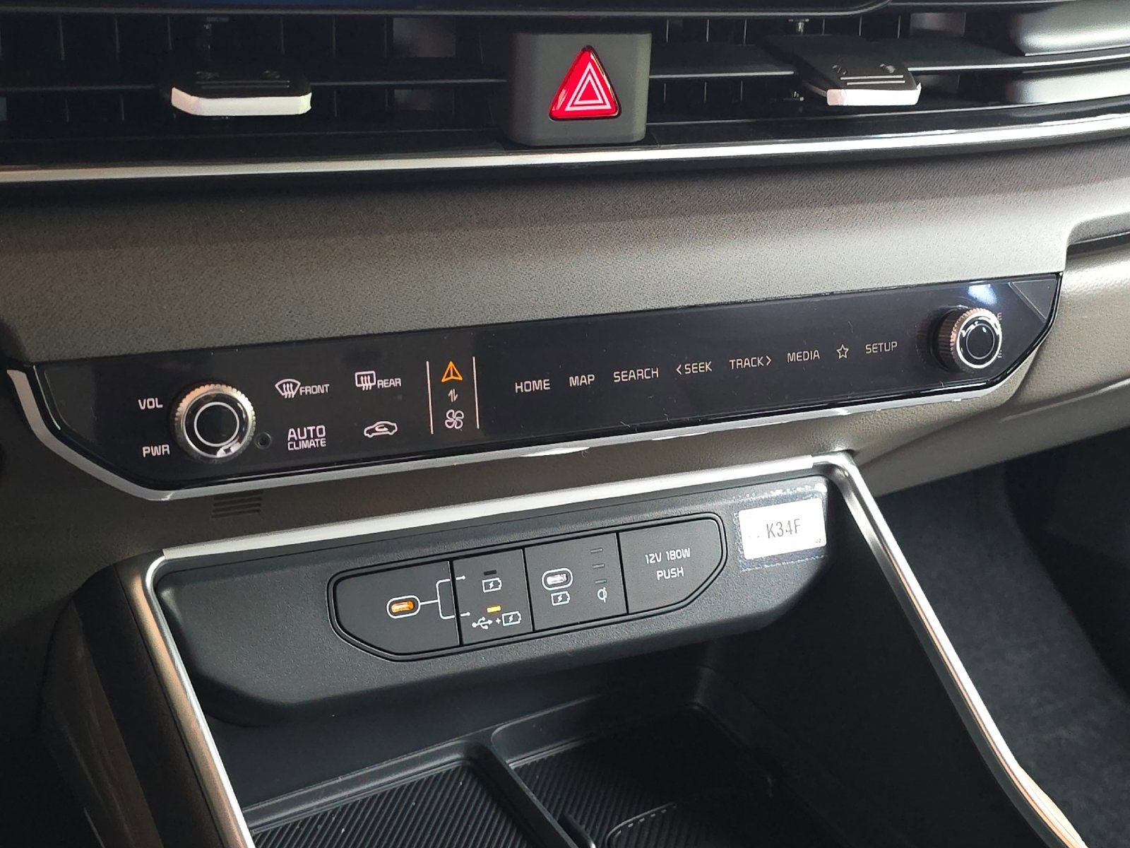 New 2026 Kia Carnival EX image 22
