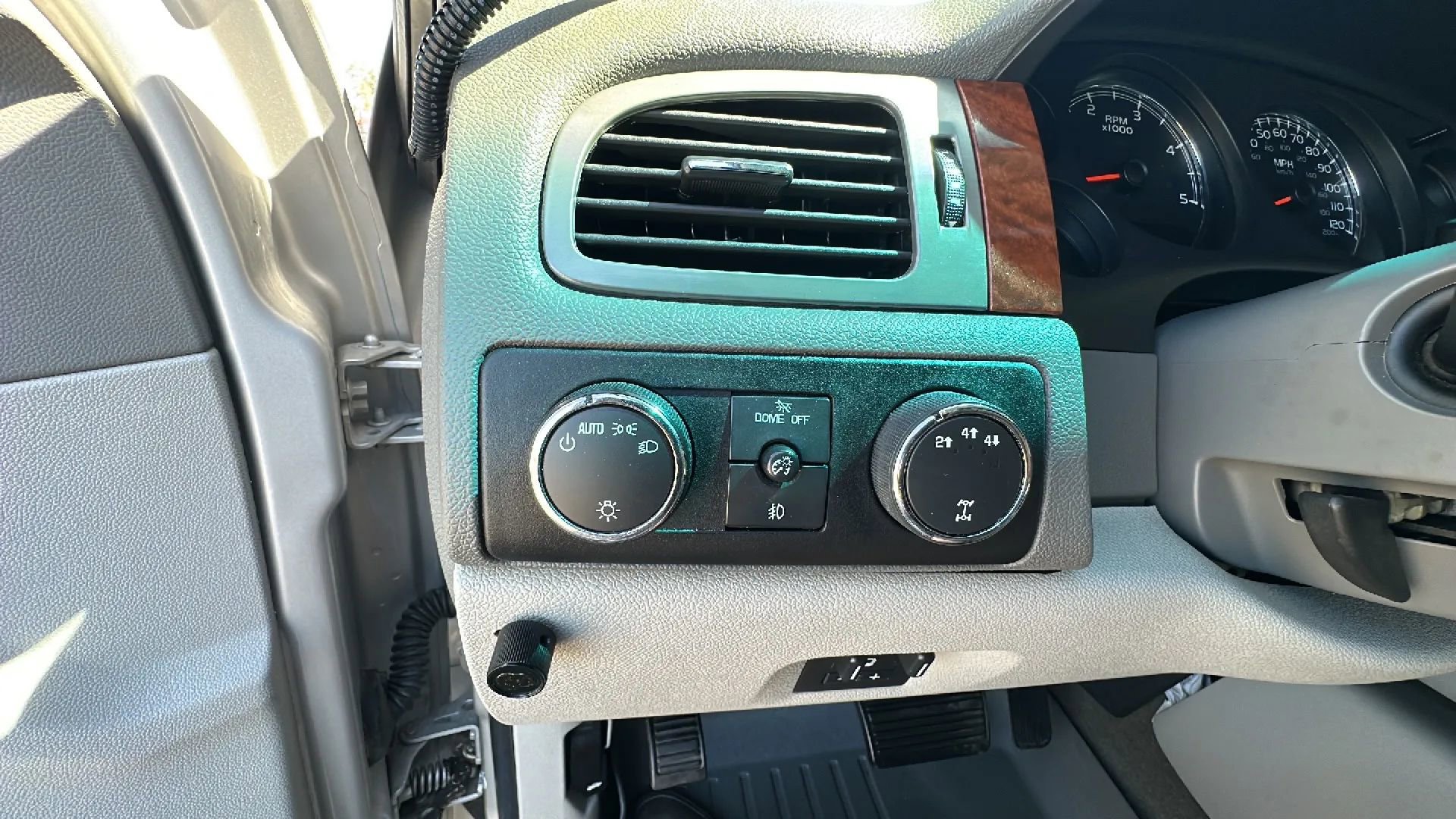 Used 2008 GMC Sierra 3500 SLT AWD/4WD image 14