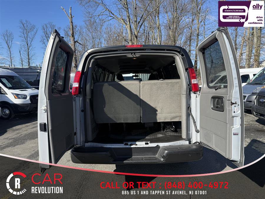 Used 2020 Chevrolet Express 3500 LS image 6