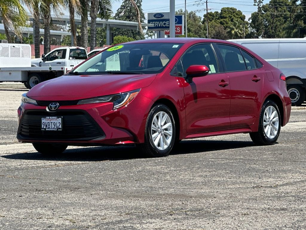 Used 2026 Toyota Corolla LE w/ LE Premium Package FWD image 7