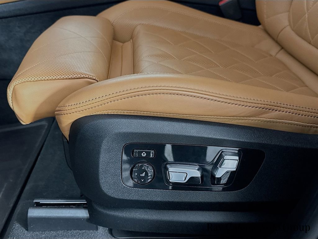 Certified 2024 BMW X5 xDrive40i w/ Premium Package image 20