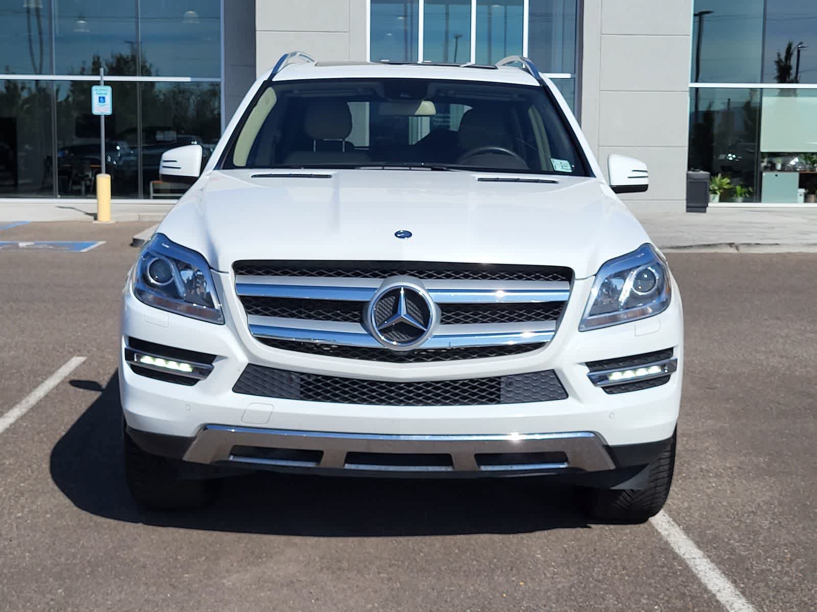Used 2015 Mercedes-Benz GL 450 4MATIC image 2