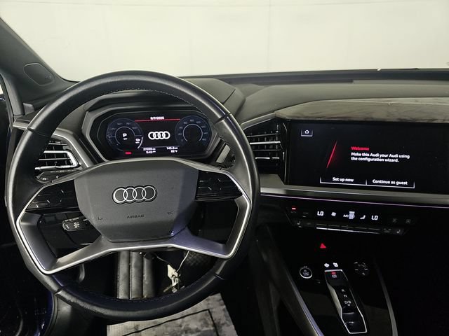 Used 2023 Audi Q4 e-tron Premium Plus w/ Premium Plus AWD/4WD image 7