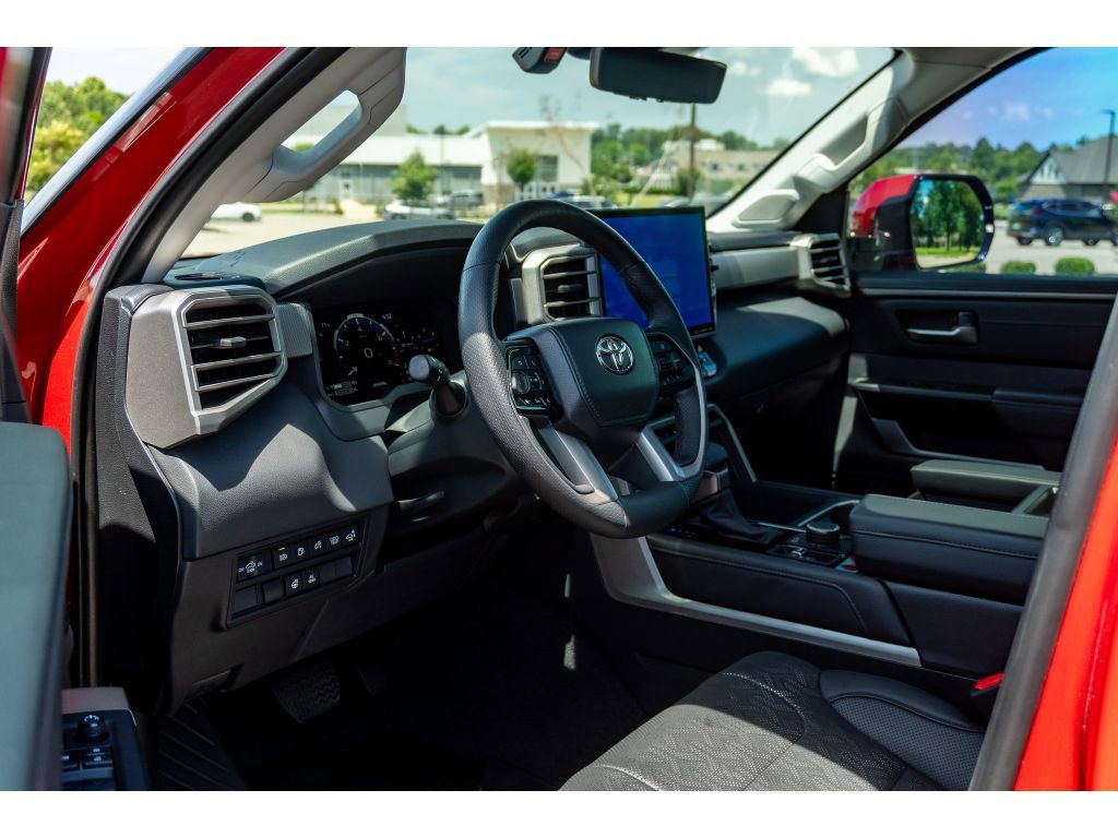 Used 2022 Toyota Tundra Limited AWD/4WD image 10