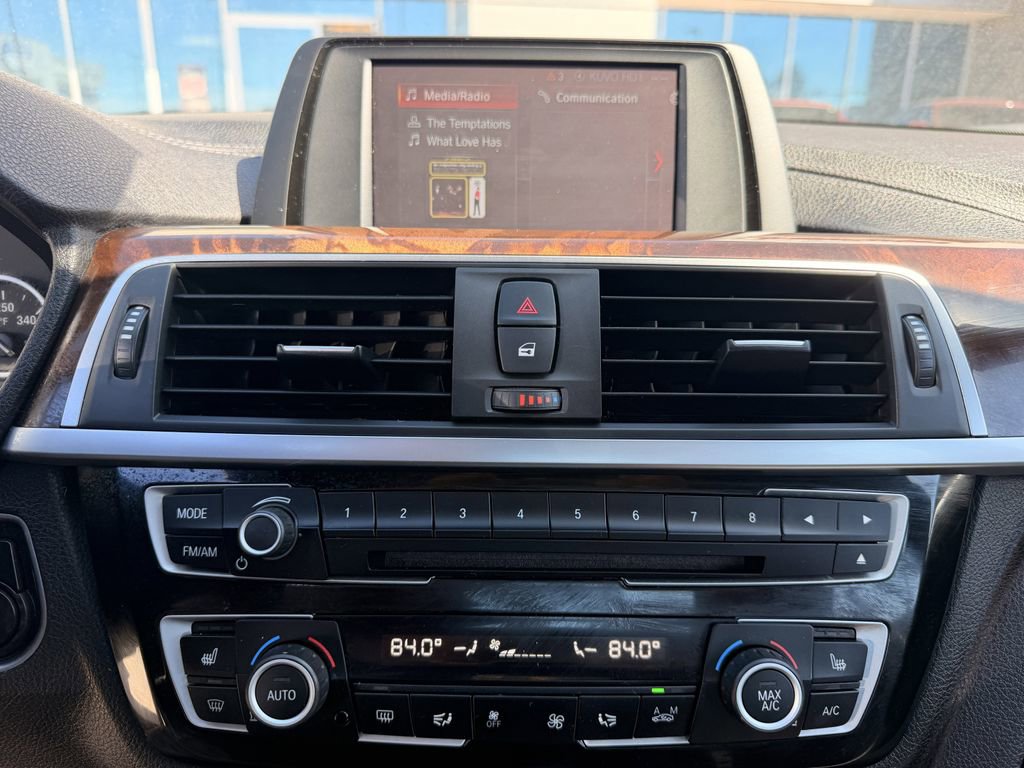 Used 2018 BMW 330i xDrive Sedan image 4