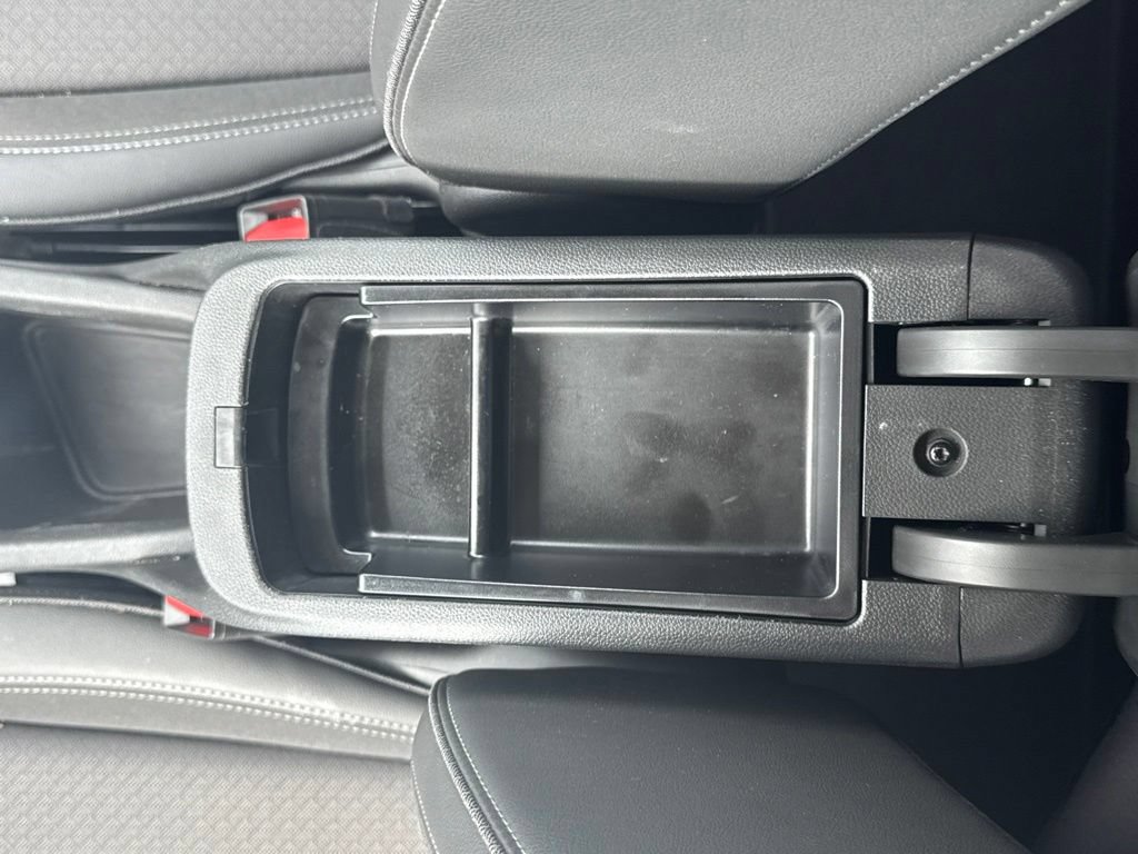 Used 2023 Buick Encore GX Select w/ Sport Touring Package FWD image 19