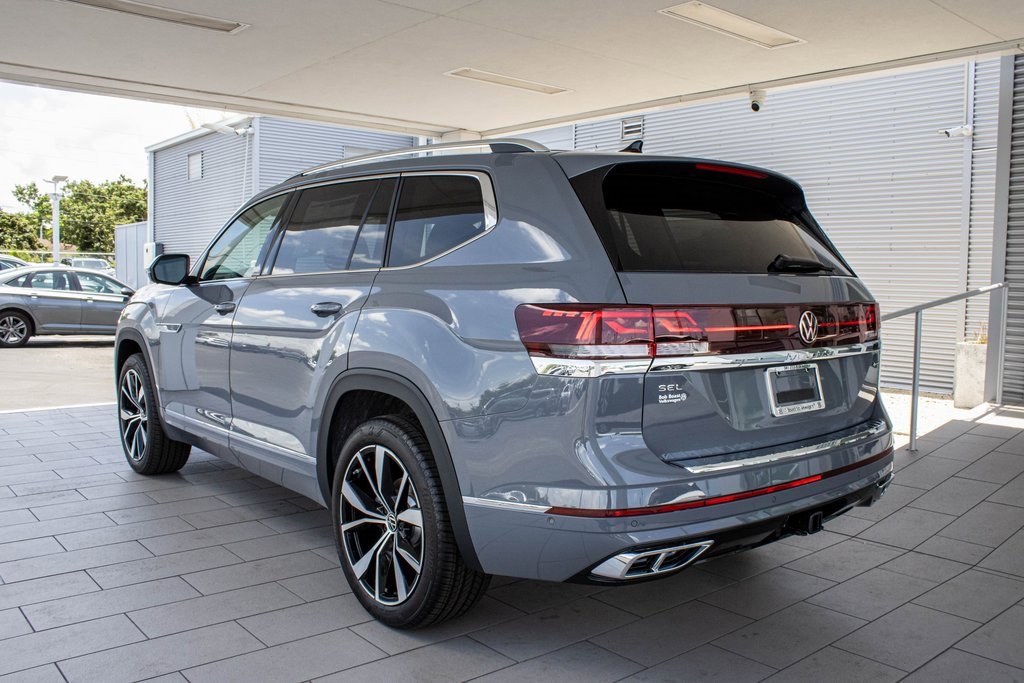 New 2025 Volkswagen Atlas SEL Premium R-Line image 13