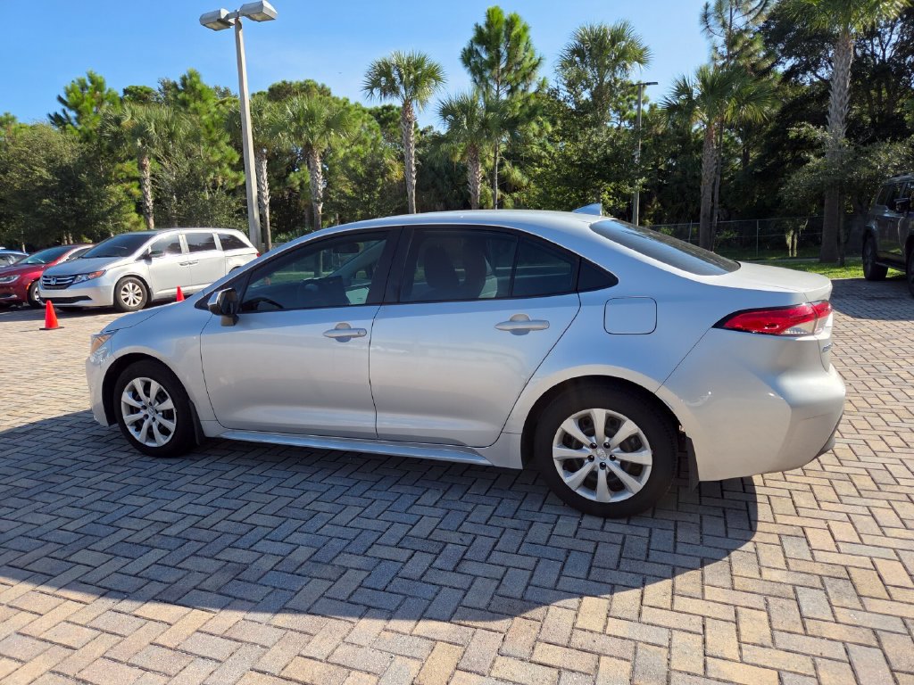 Certified 2026 Toyota Corolla LE FWD image 9