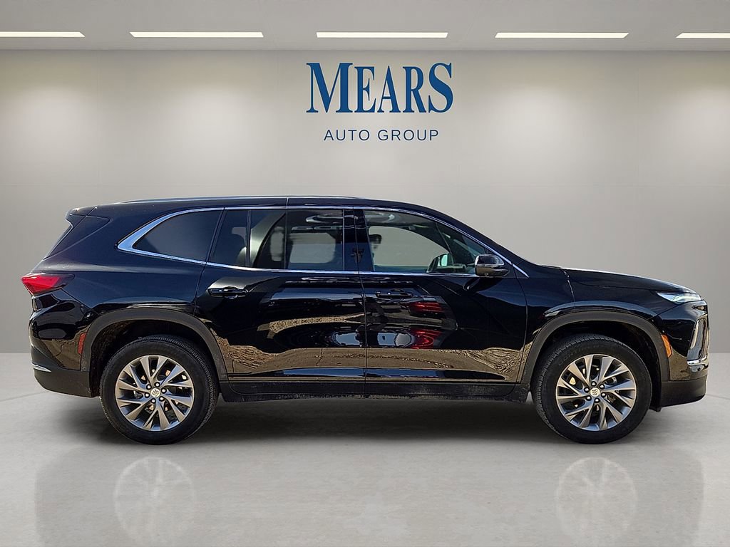 Used 2025 Buick Enclave Preferred image 6