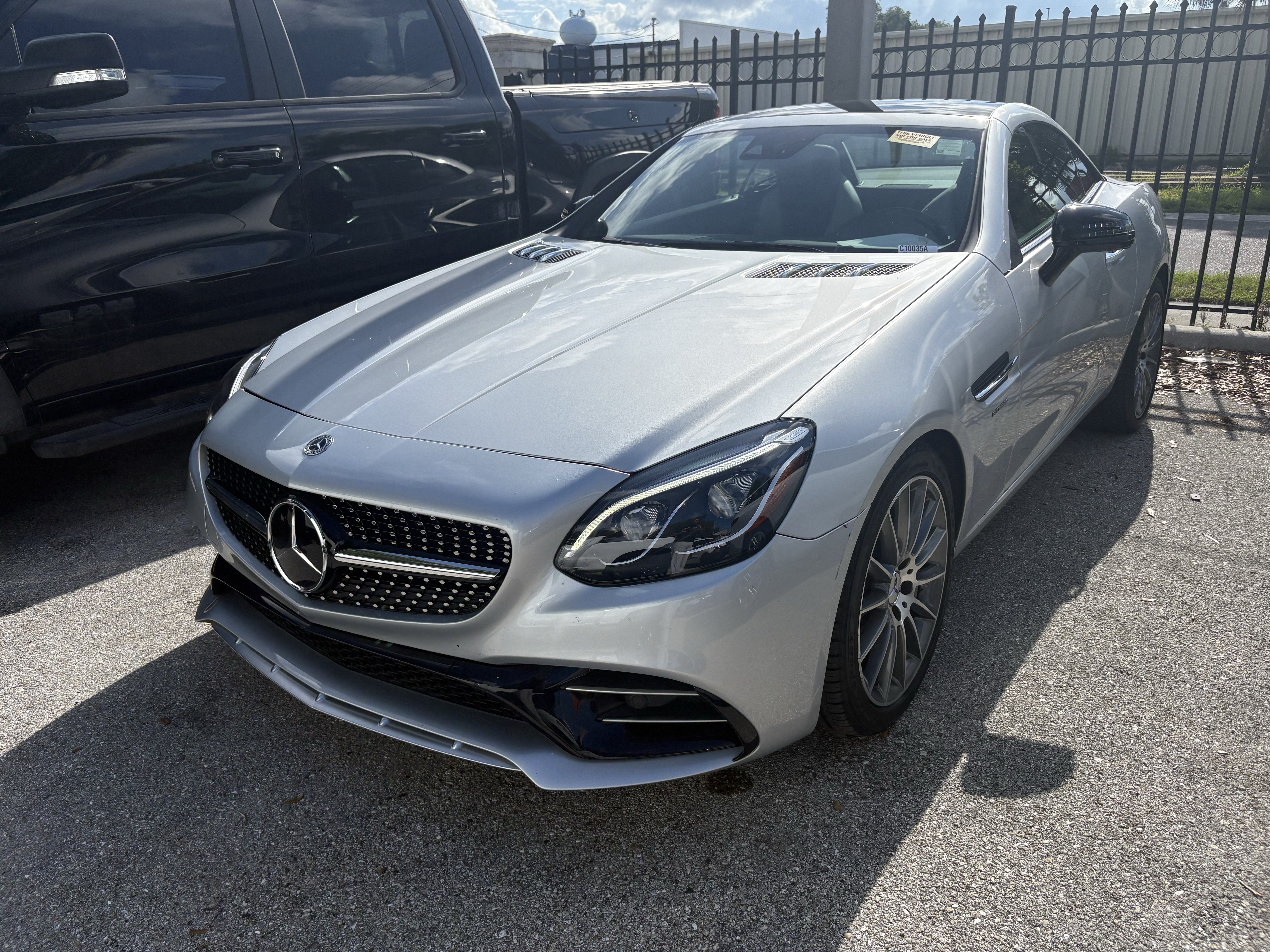 Used 2019 Mercedes-Benz SLC 43 AMG image 3